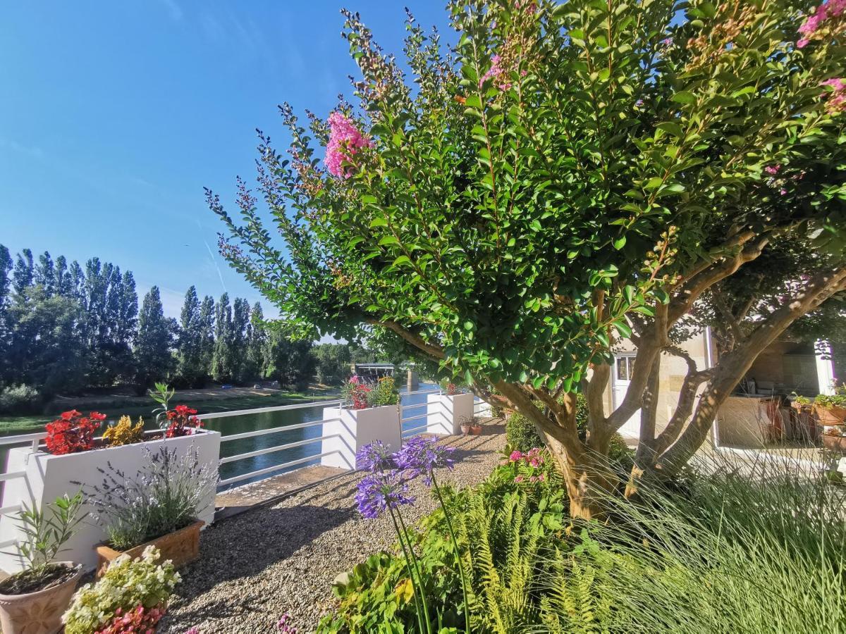 Au Bord De L'Eau Bed & Breakfast Pessac-sur-Dordogne ภายนอก รูปภาพ